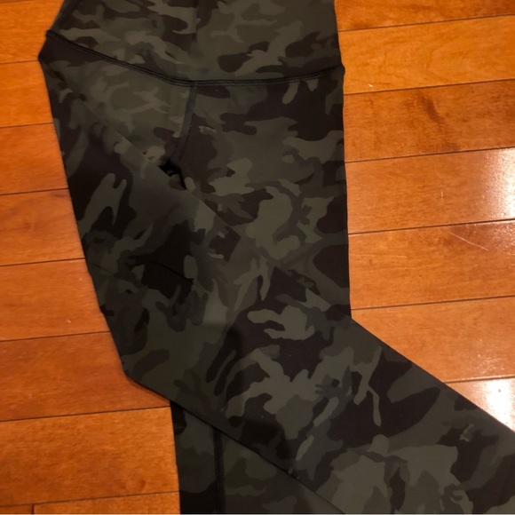 Lululemon Wunder Under Luxstreme  incognito camo multi gator green - Picture 4 of 6